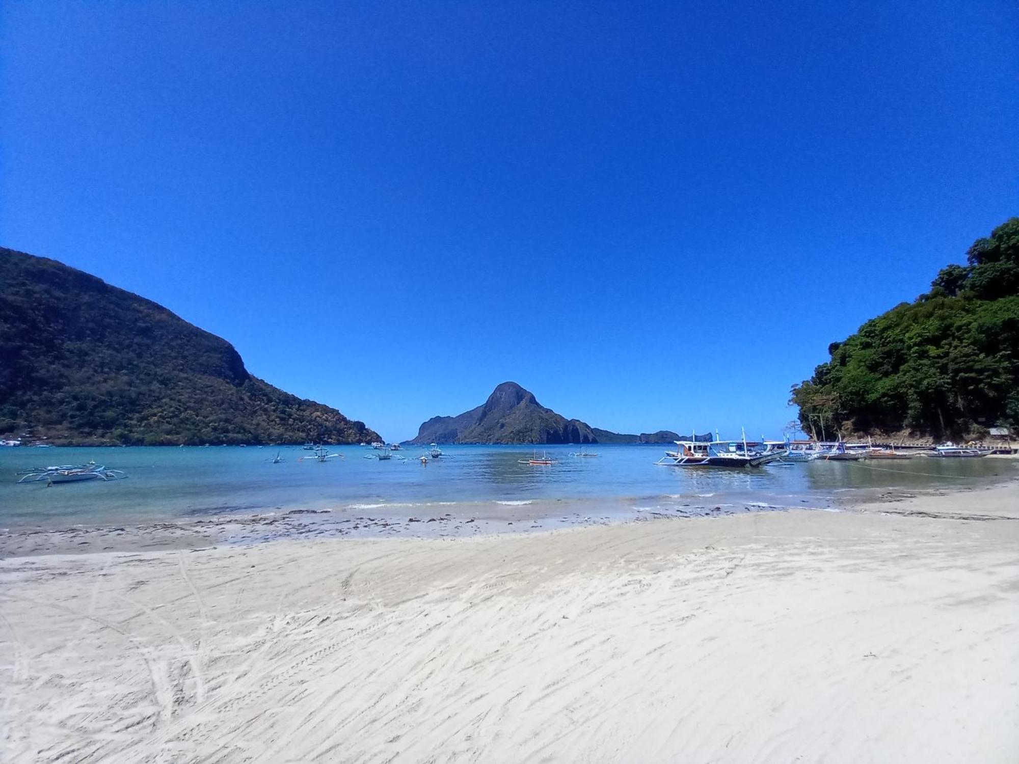 Sun Valley Backpackers Inn El Nido Zewnętrze zdjęcie