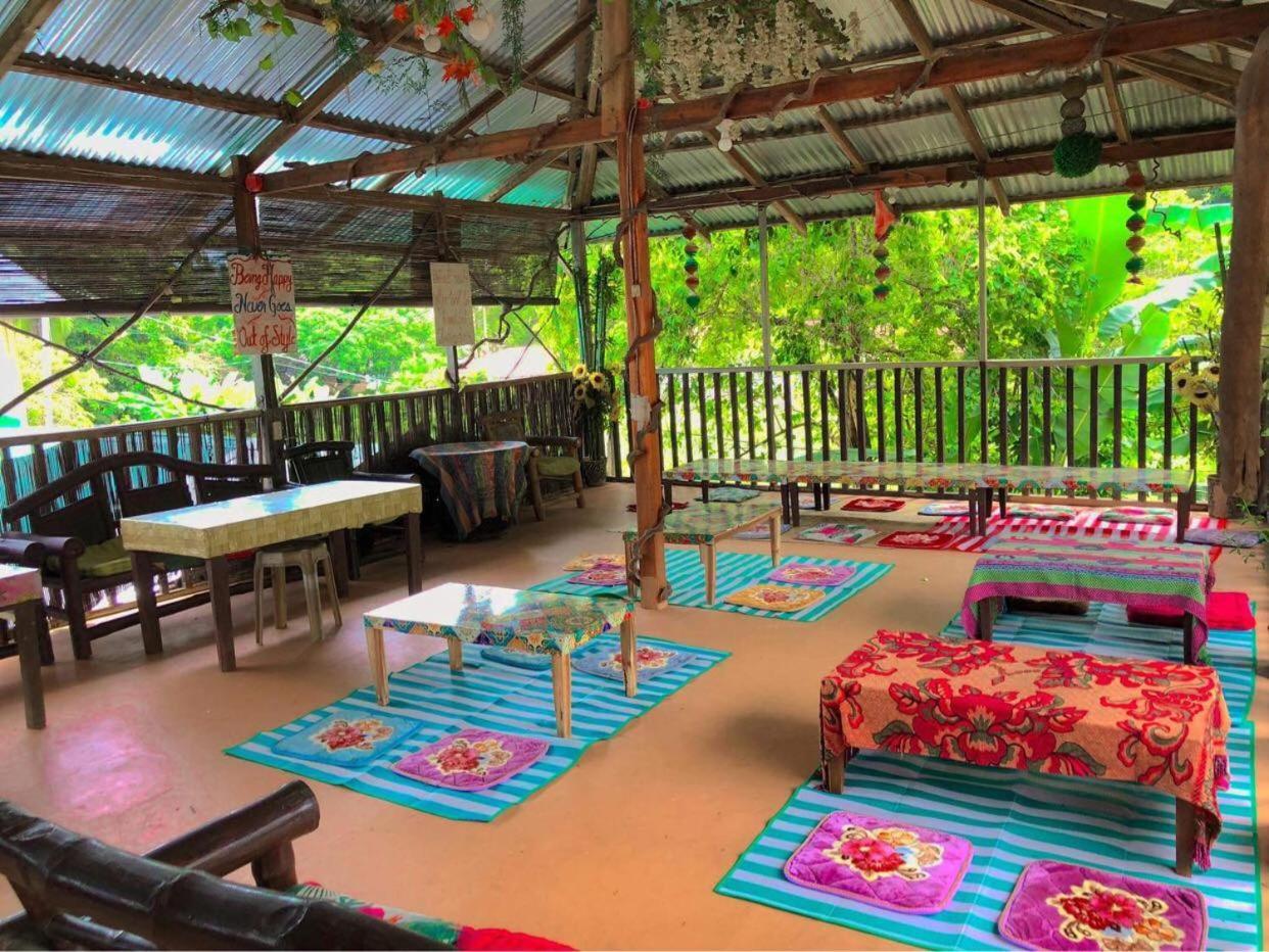 Sun Valley Backpackers Inn El Nido Zewnętrze zdjęcie